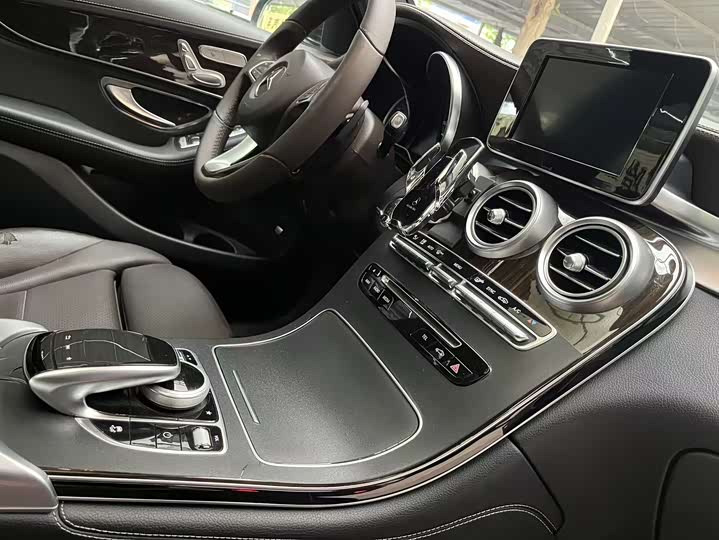 Mercedes-Benz GLC 2017 GLC 260 4 MATIC Luxury — фото 15