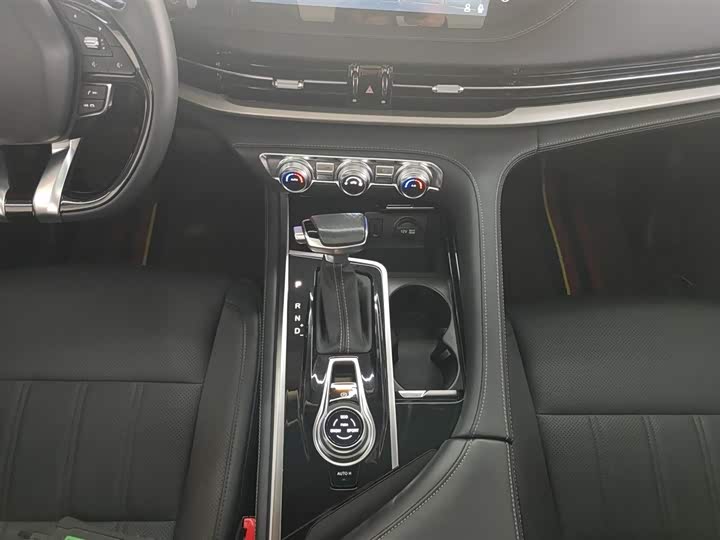 Changan CS95 2019 2.0 T 2 WDLuxury — фото 14