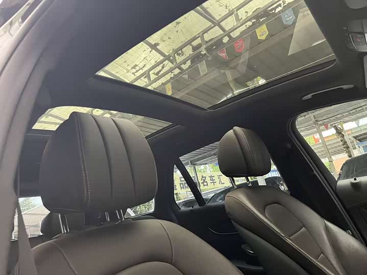 Mercedes-Benz GLC 2017 GLC 260 4 MATIC Luxury — фото 17