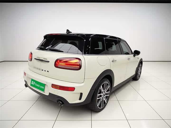 MINI Clubman — фото 7