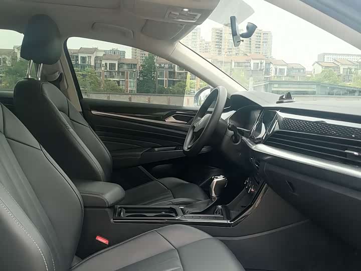Volkswagen Passat — фото 6