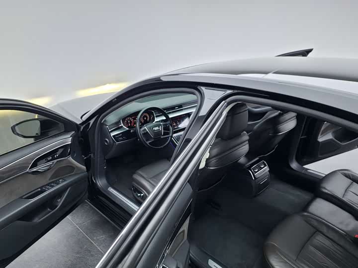 Audi A8 2019 Plus A 8 L 50 TFSI quattro Comfort — фото 18