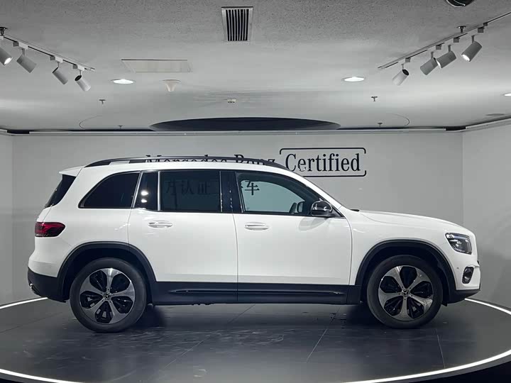 Mercedes-Benz GLB 2023 GLB 220 4 MATIC — фото 14