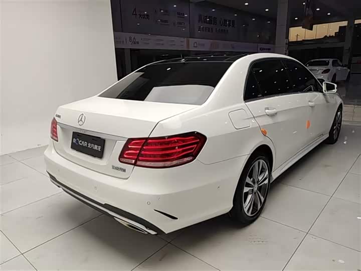 Mercedes-Benz E-Class рестайлинг E 200 L — фото 14