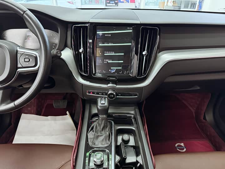 Volvo XC60 2019 T 5 4 WD VI — фото 13