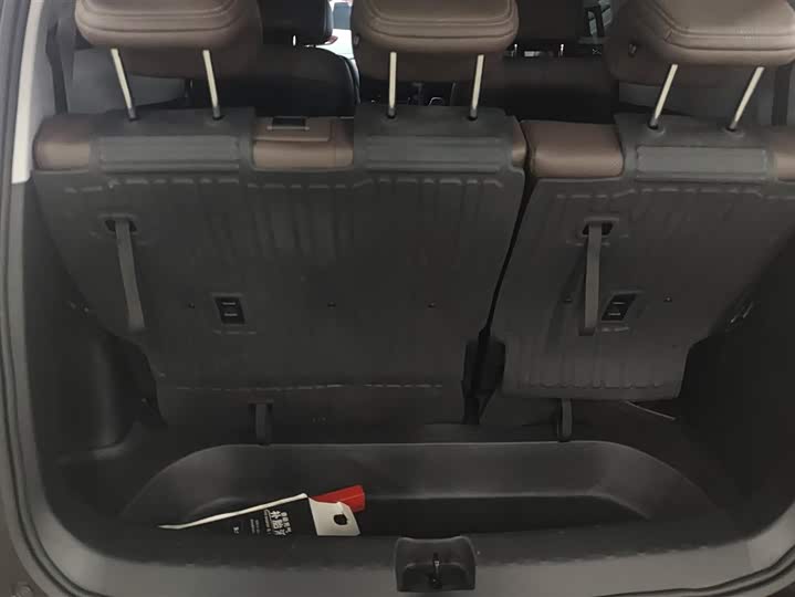 Wuling 730 2025 1.5 T CVT Elite — фото 4