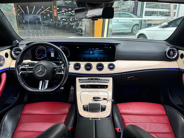 Mercedes-Benz E-Class 2021 E 300 — фото 12