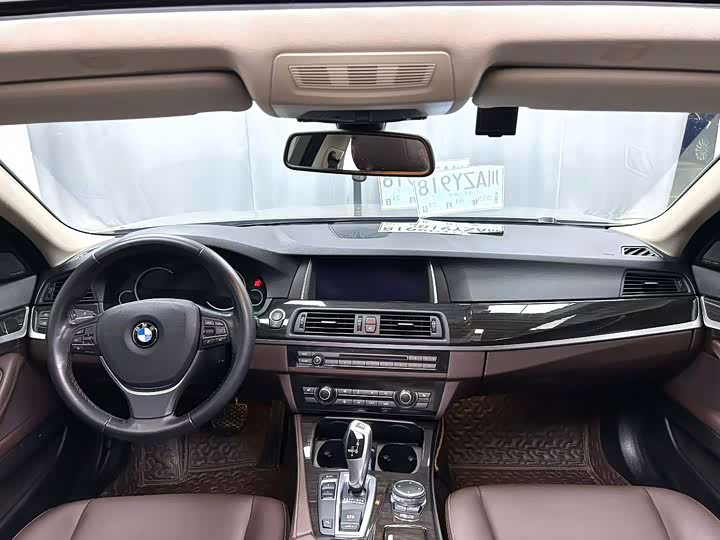 BMW 5 Series 525Li — фото 5