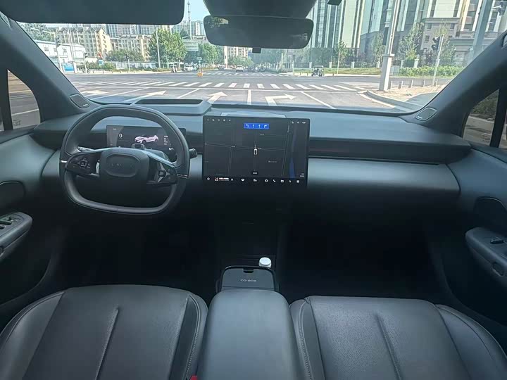 Lynk & Co Z 20 2025 530km Max — фото 9