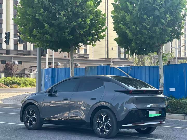 Lynk & Co Z 20 2025 530km Max — фото 4