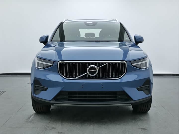 Volvo XC40 2024 B 3 — фото 2