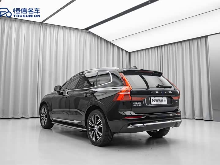Volvo XC60 2022 B 5 4 WD — фото 7