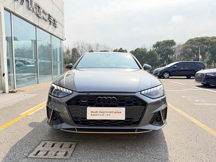 Audi A4L 2024 40 TFSI quattro RS — фото 2