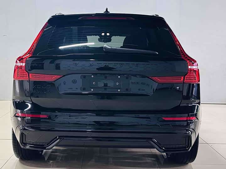 Volvo XC60 Hybrid 2025 Hybrid 4 WD — фото 7