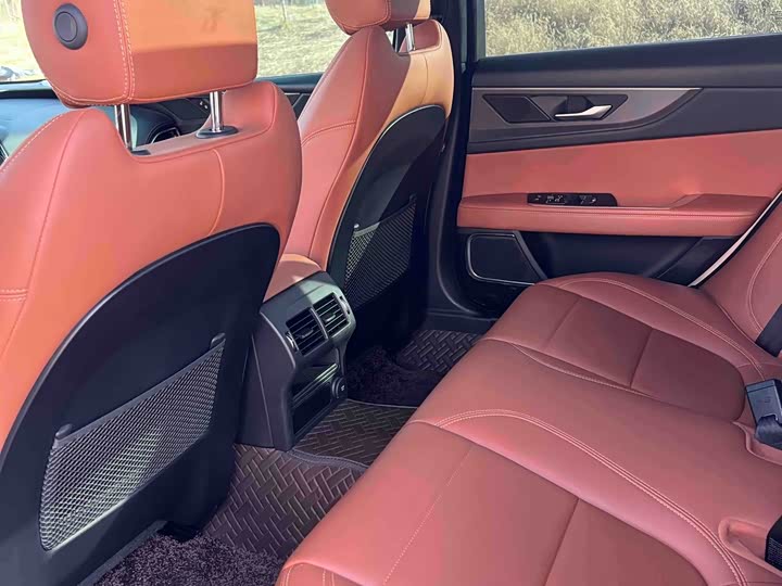 Jaguar XEL 2020 2.0 T 200 PS R-DYNAMIC S — фото 5