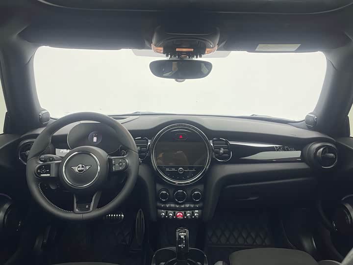 MINI Hatch — фото 12