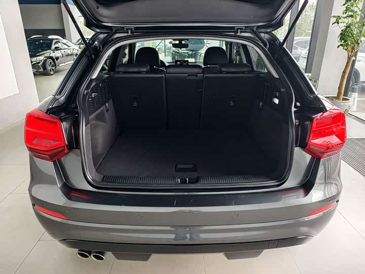 Audi Q2L 2020 35 TFSI — фото 14