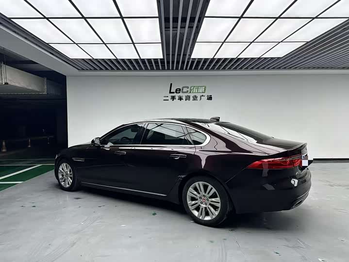 Jaguar XFL 2018 XFL 2.0 T 250 PS — фото 6