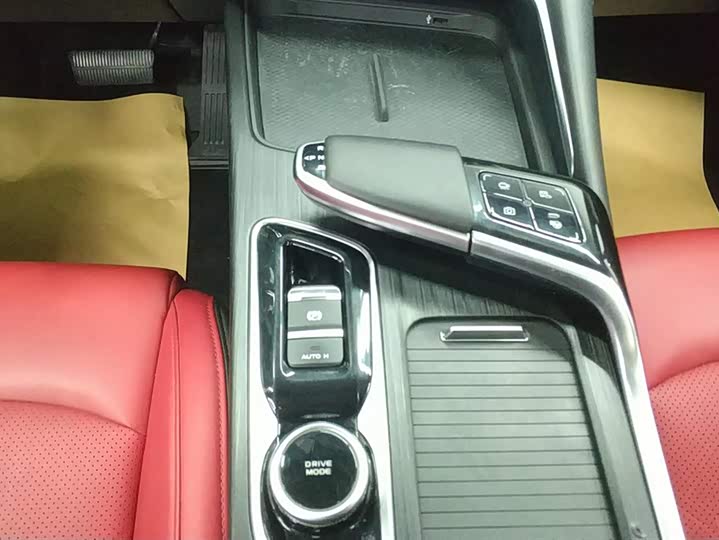Changan UNI-T 2020 1.5 T Flagship — фото 16