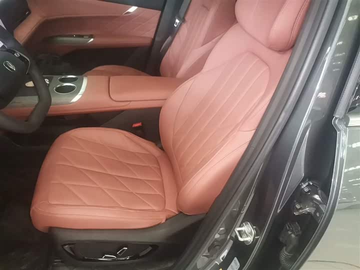 Changan CS75 PLUS 2025 1.5 T — фото 15