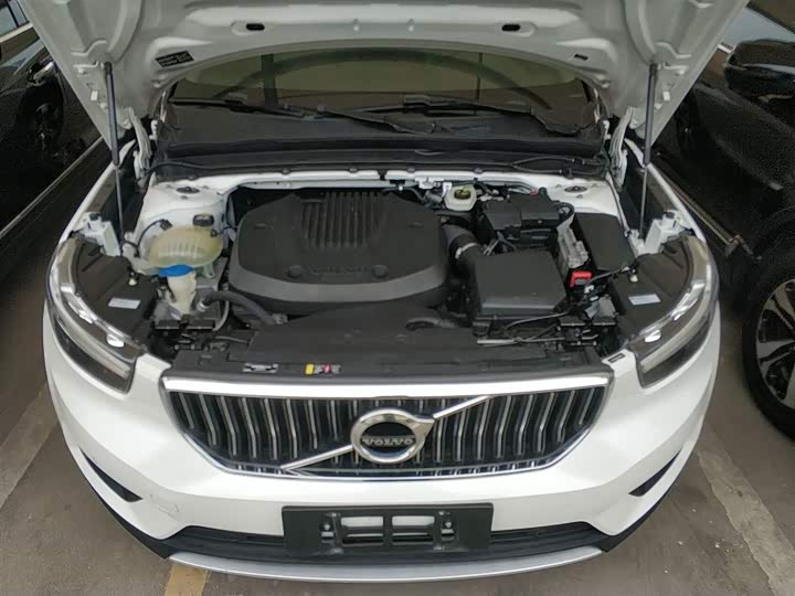 Volvo XC40 2020 T 3 — фото 16