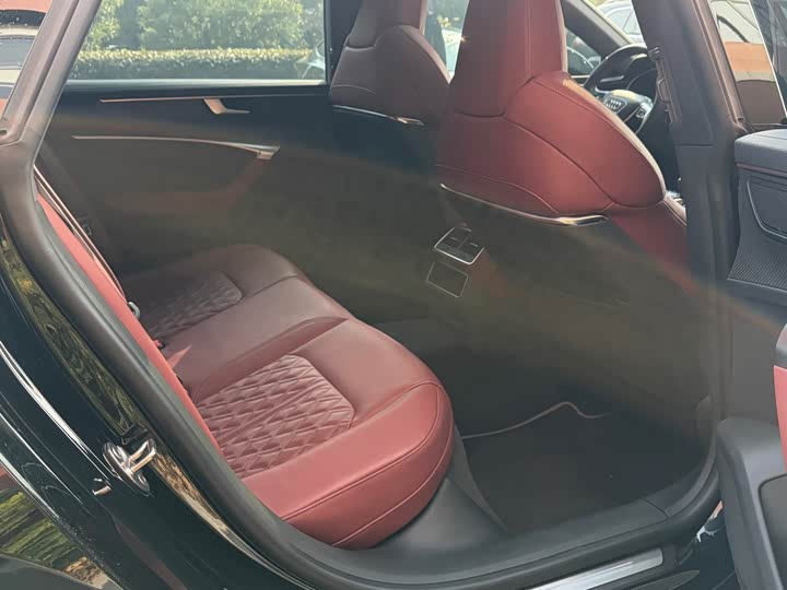 Audi A7L 45 TFSI quattro S-line — фото 11