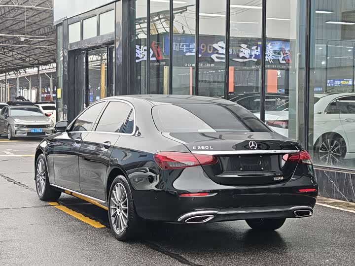 Mercedes-Benz E-Class 2023 E 260 L — фото 6