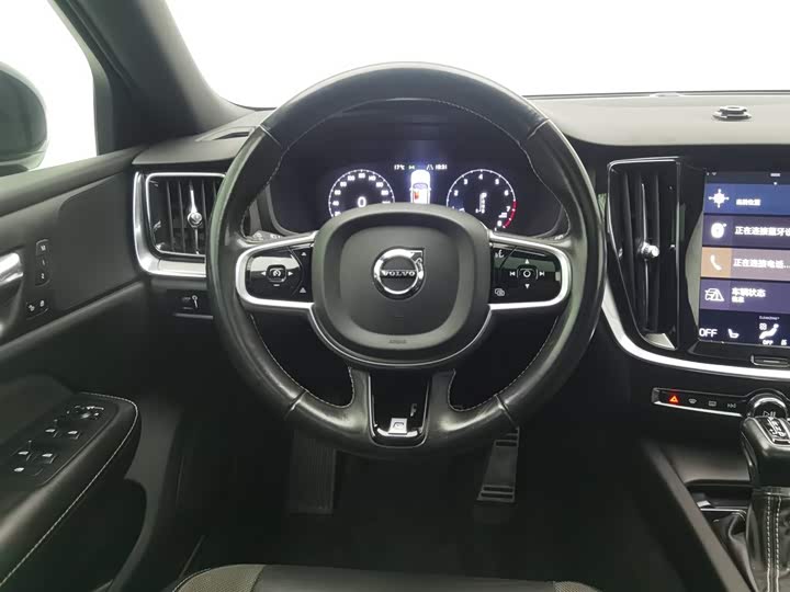 Volvo V60 2020 T 5 — фото 11