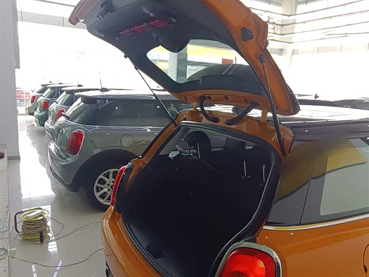 MINI Hatch — фото 12