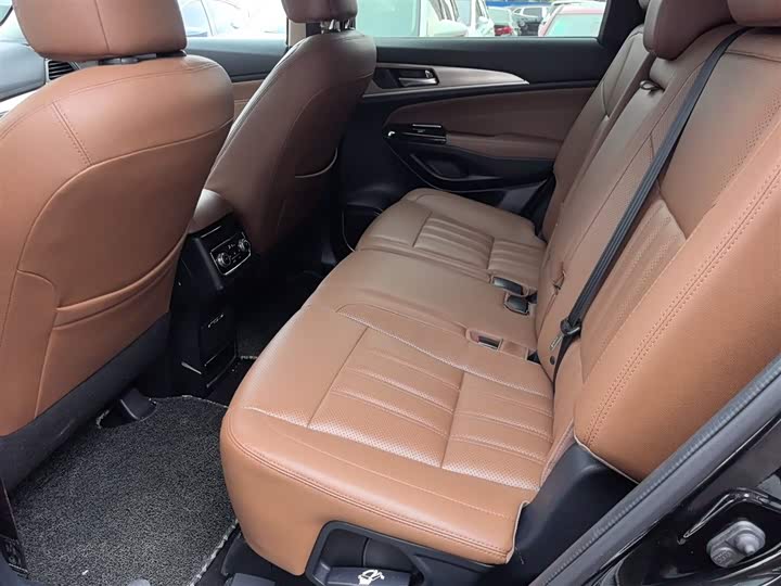 Changan CS95 2017 2.0 T 2 WD — фото 17