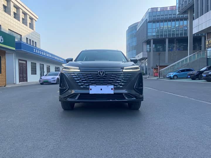 Changan CS75 PLUS 2023 1.5 T AT — фото 2