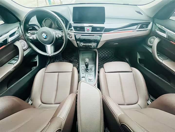 BMW X1 2022 s Drive 25 Li Leading — фото 14