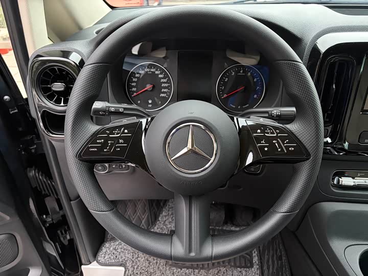 Mercedes-Benz Vito — фото 13