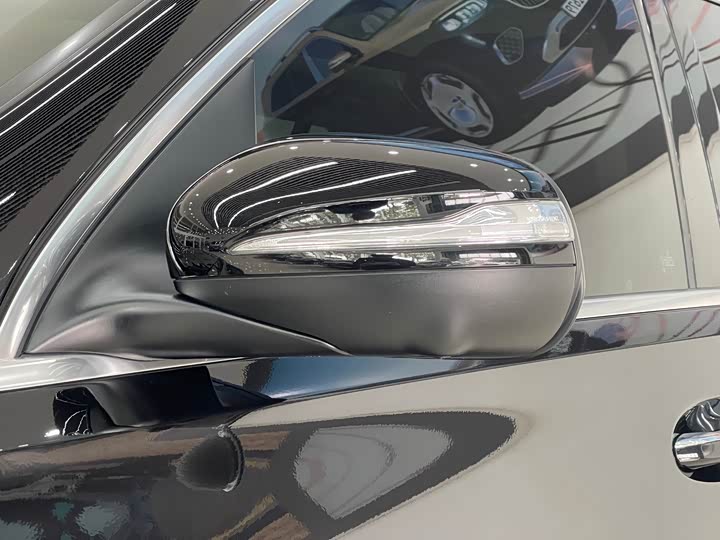 Mercedes-Benz GLS 2022 GLS 450 4 MATIC Luxury — фото 11