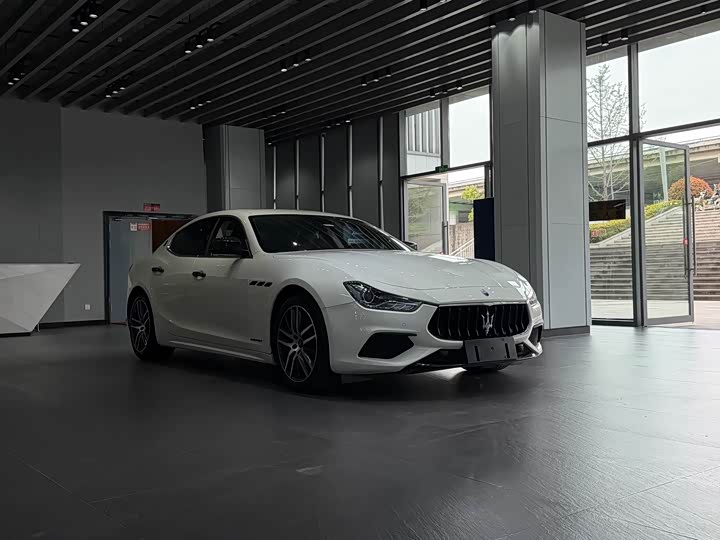 Maserati Ghibli 2021 3.0 T Gran Sport — фото 3