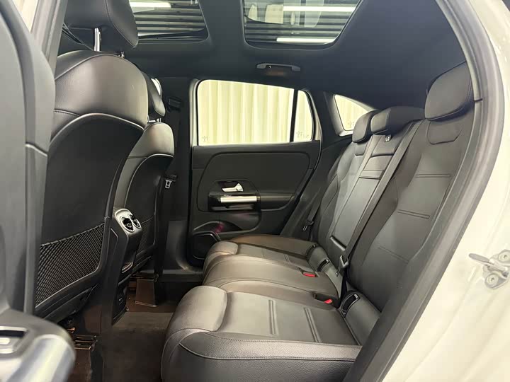 Mercedes-Benz GLA 2020 GLA 200 — фото 11