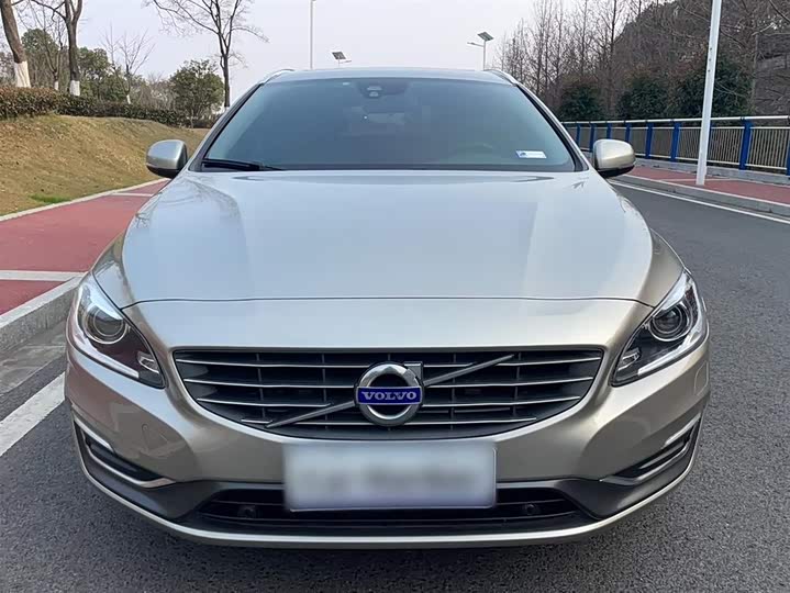 Volvo V60 2015 T 5 — фото 10