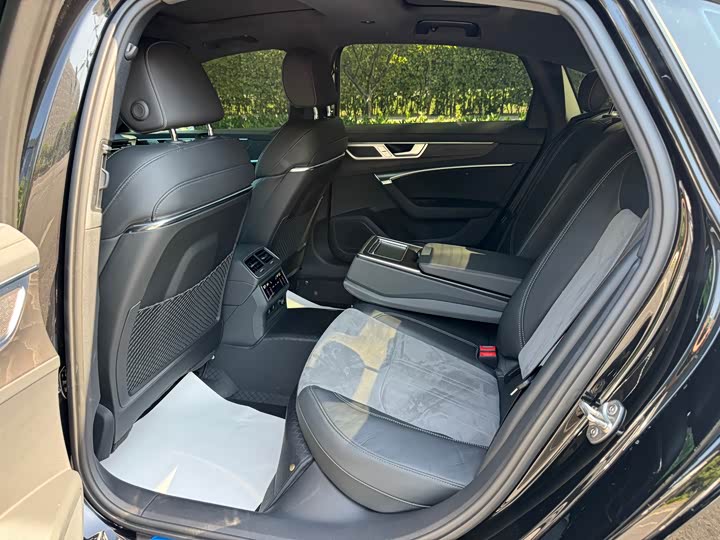 Audi A6L 2023 45 TFSI quattro — фото 17