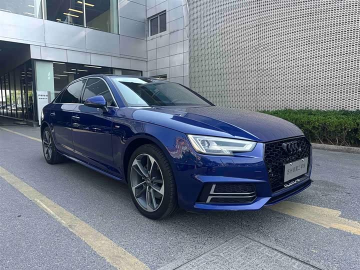 Audi A4L 2018 30 40 TFSI — фото 3