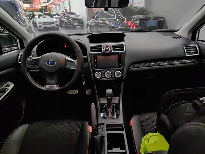 Subaru XV 2015 2.0i — фото 6