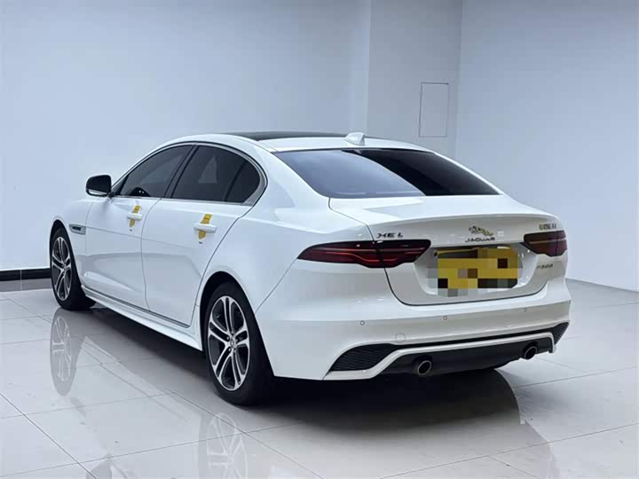 Jaguar XEL 2023 2.0 T 250 PS R-DYNAMIC S — фото 8