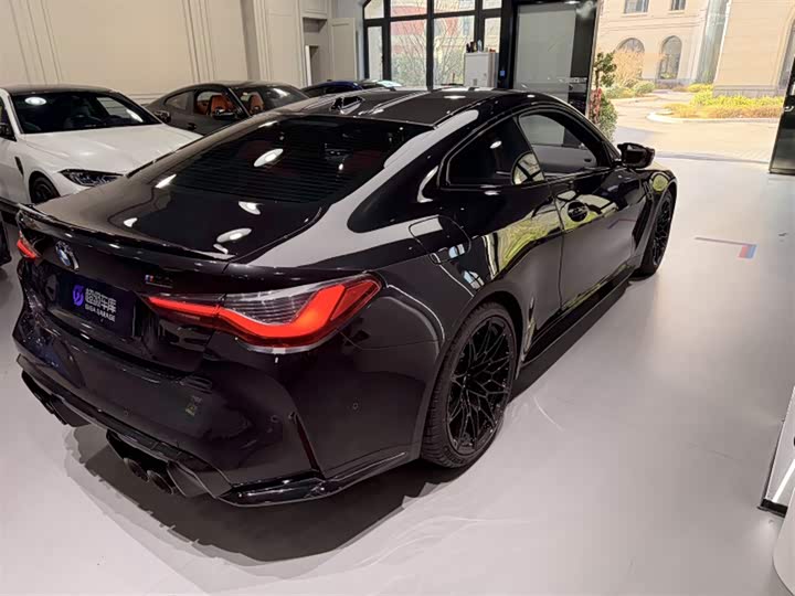 BMW M4 2023 M 4 M x Drive — фото 5