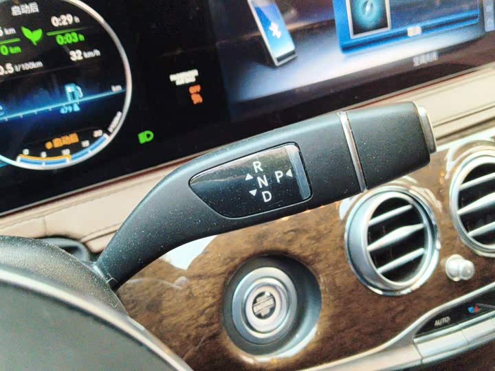 Mercedes-Benz S-Class S 320 L — фото 15