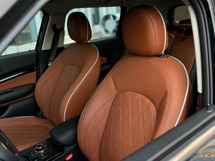 MINI Clubman — фото 11