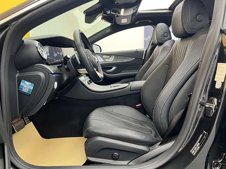 Mercedes-Benz CLS 2021 CLS 300 Luxury — фото 7