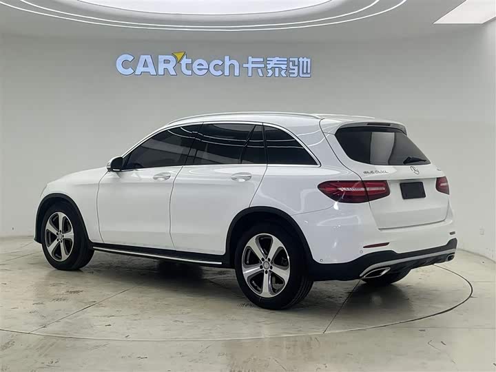 Mercedes-Benz GLC 2017 GLC 260 4 MATIC Luxury — фото 4