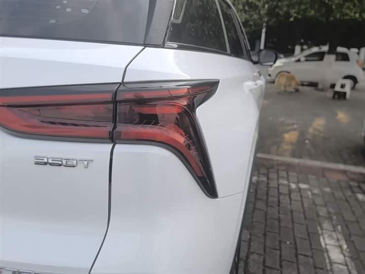 Changan CS75 PLUS 2021 2.0 T AT — фото 8