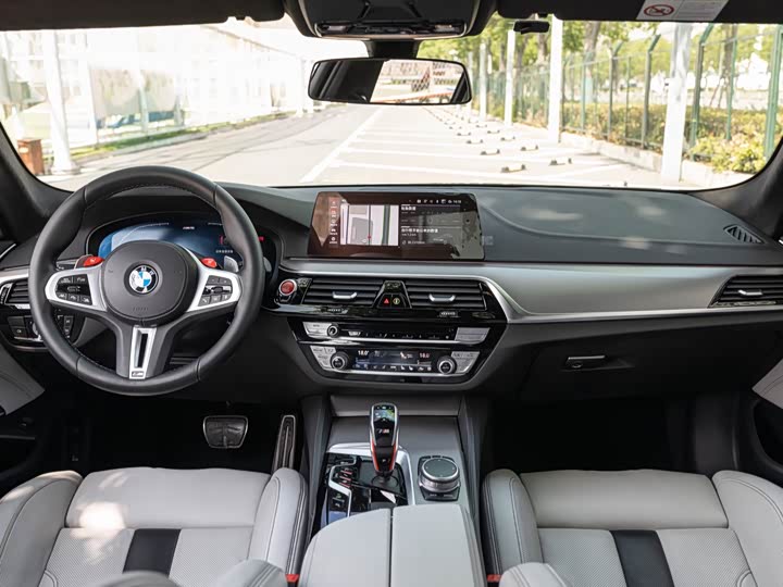 BMW M5 2019 M 5 — фото 10
