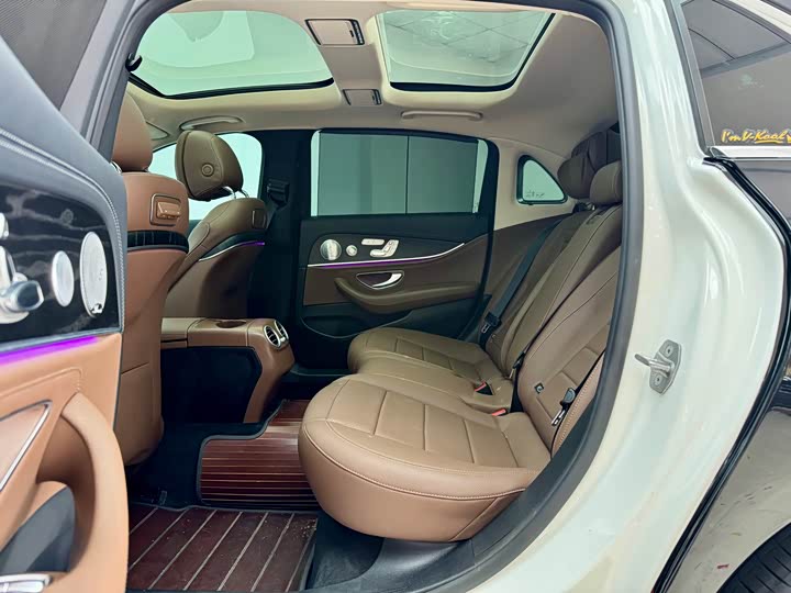 Mercedes-Benz E-Class 2020 E 300 L — фото 10