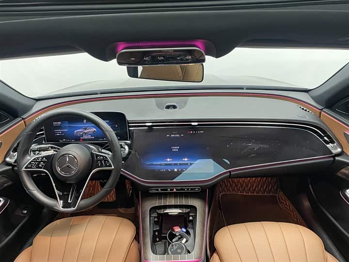 Mercedes-Benz E-Class 2024 E 300 L Luxury — фото 15